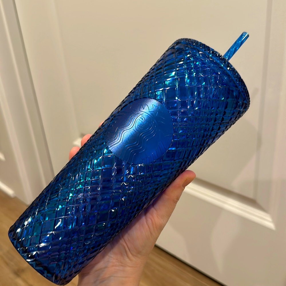 NWT Starbucks Tumbler with Straw, Pretty Cobalt Blue! Venti 24 Oz Size, Jeweled!
